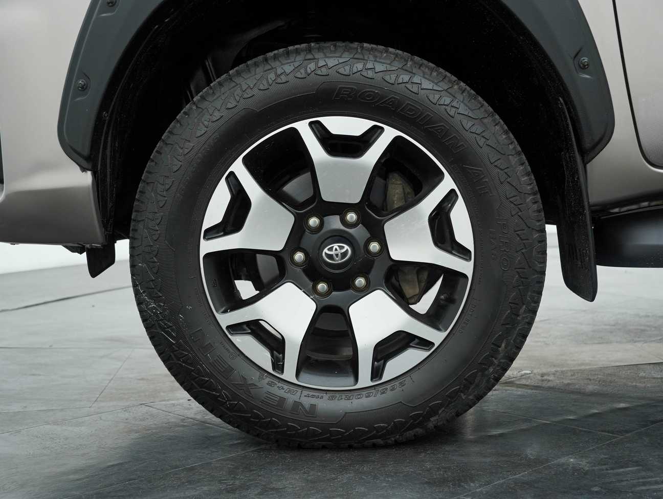 terpakai 2019 Toyota Hilux L-Edition Dual Cab 2.4