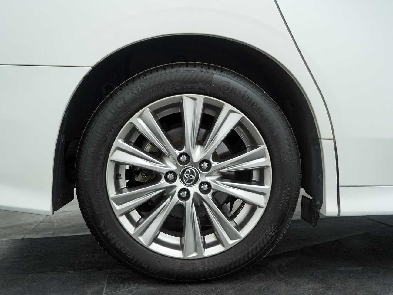 used 2017 Toyota Vellfire Z Golden Eyes 2.5