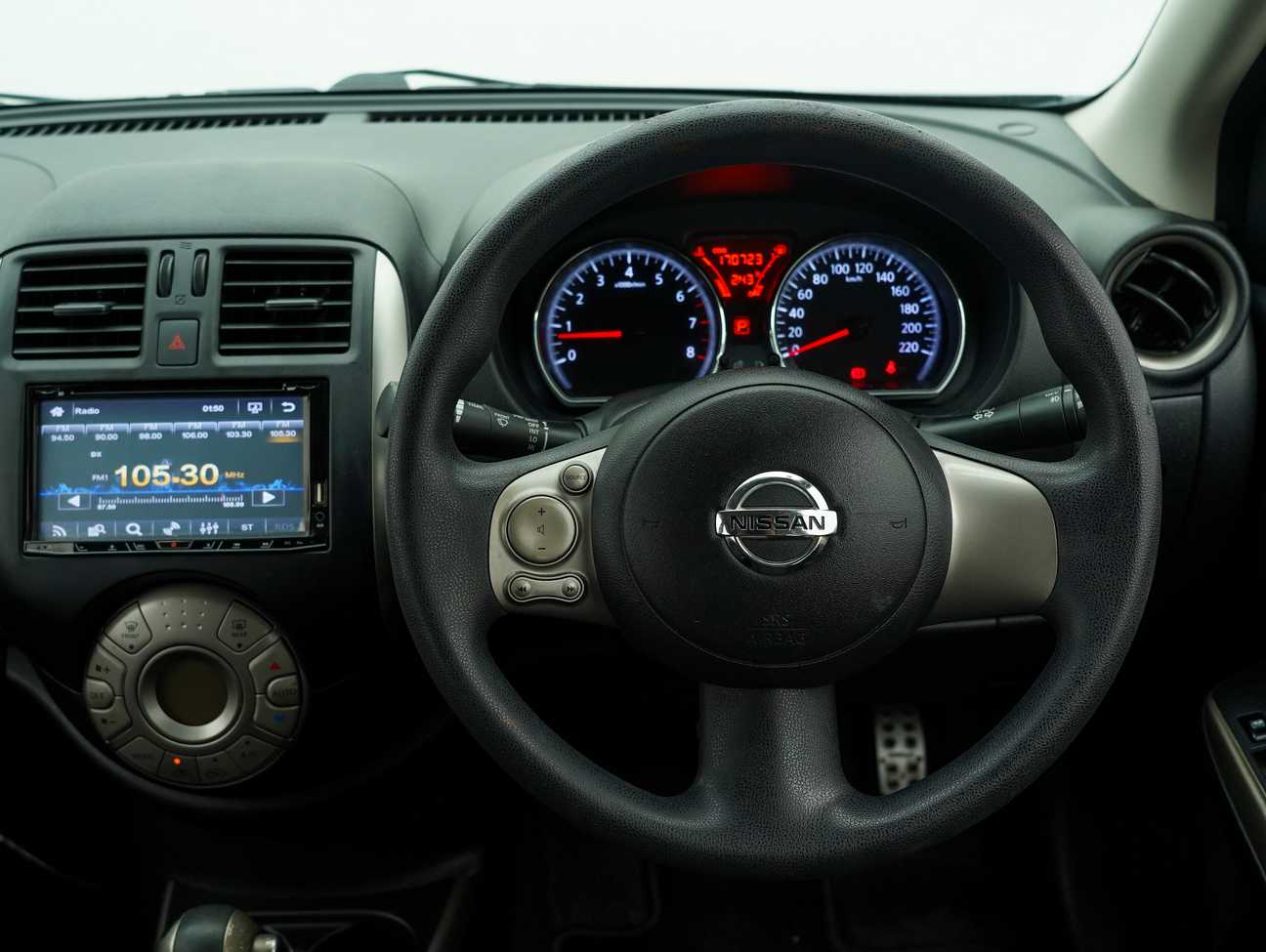 used 2014 Nissan Almera VL 1.5