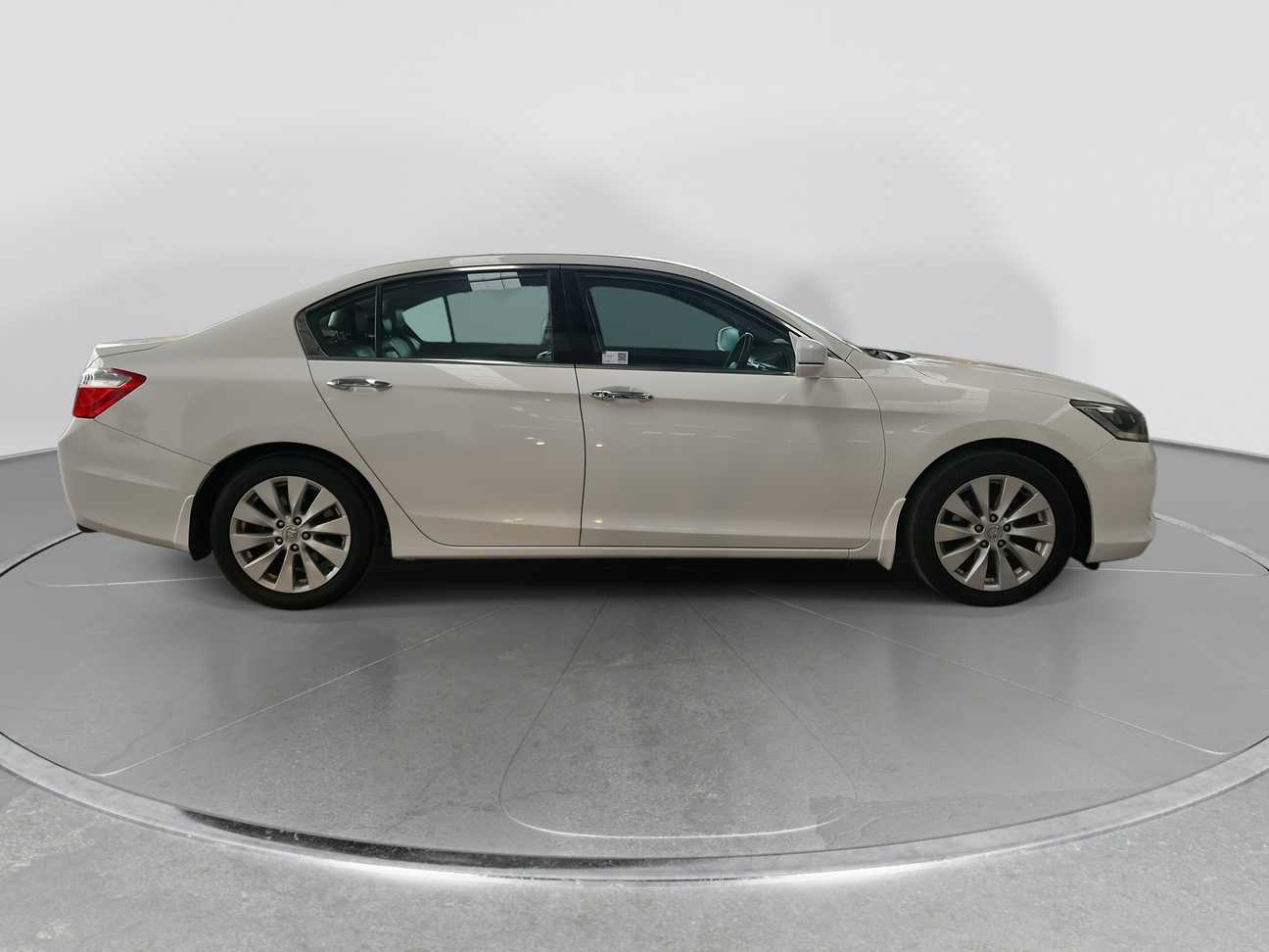 used 2014 Honda Accord VTi-L 2.0