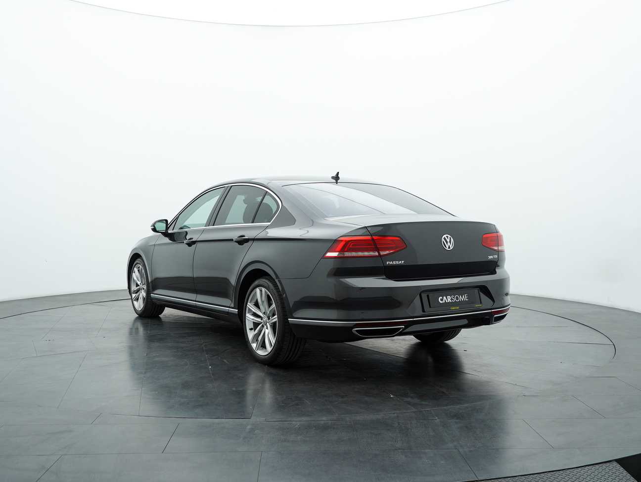 terpakai 2018 Volkswagen Passat 380 TSI Highline 2.0