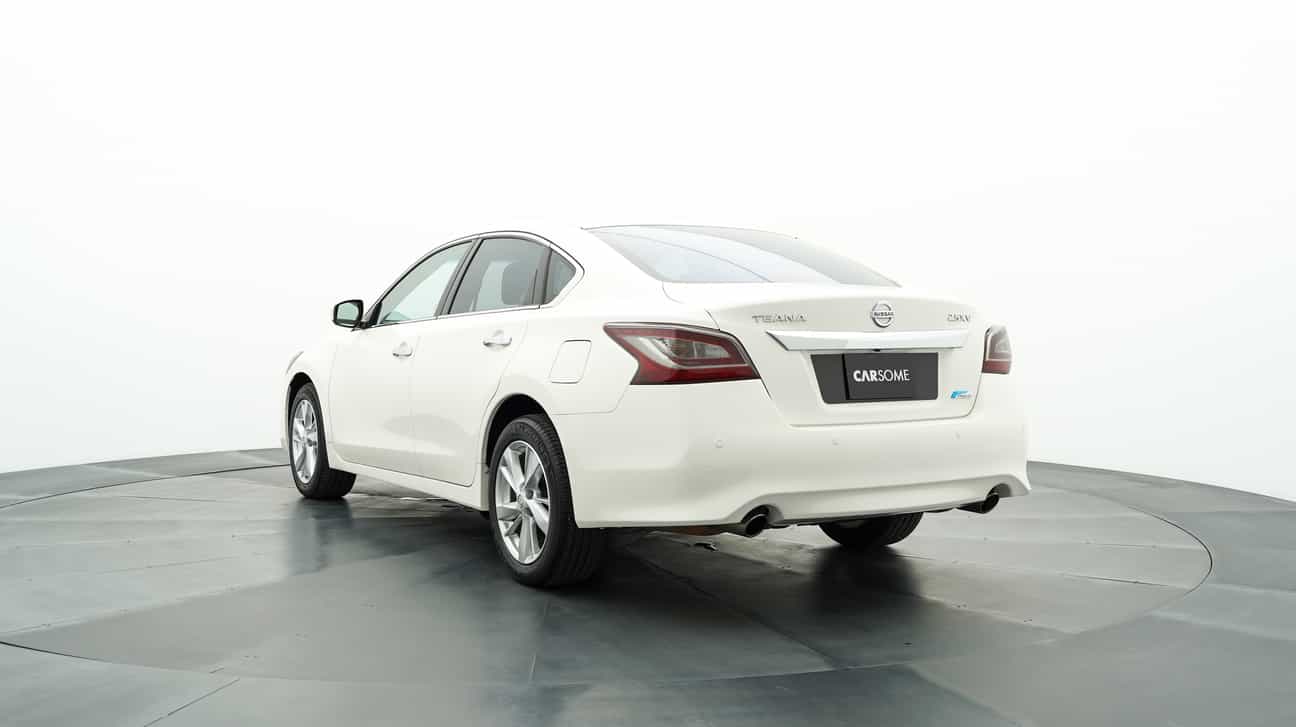 terpakai 2014 Nissan TEANA XV 2.5