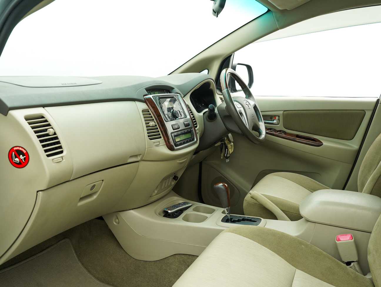 used 2014 Toyota Innova G 2.0