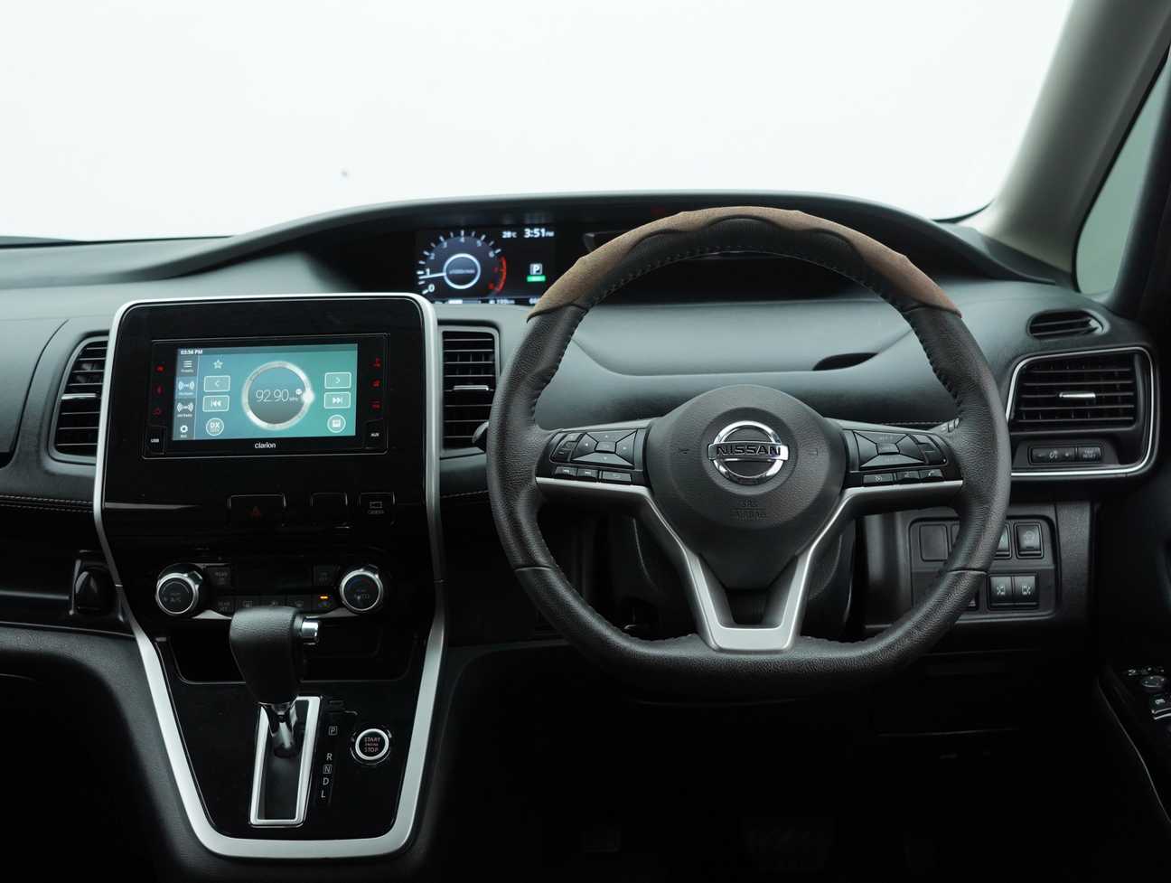 used 2022 Nissan Serena S-Hybrid High-Way Star 2.0