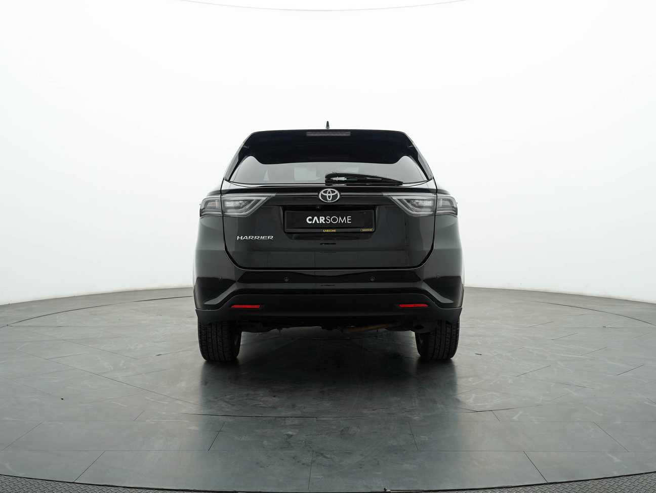 used 2014 Toyota Harrier Premium 2.0