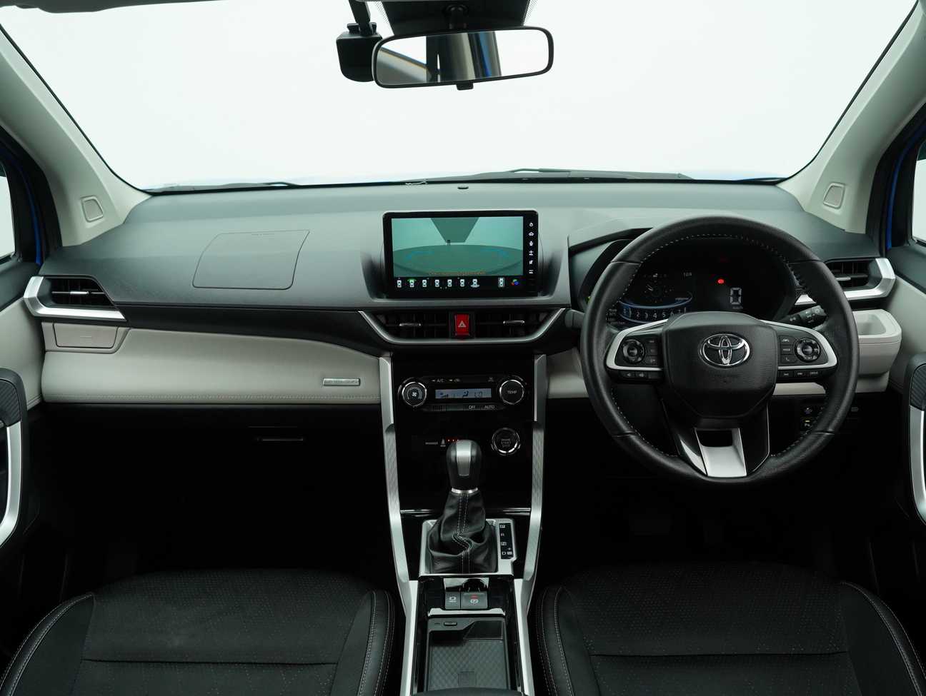 used 2023 Toyota Veloz  1.5