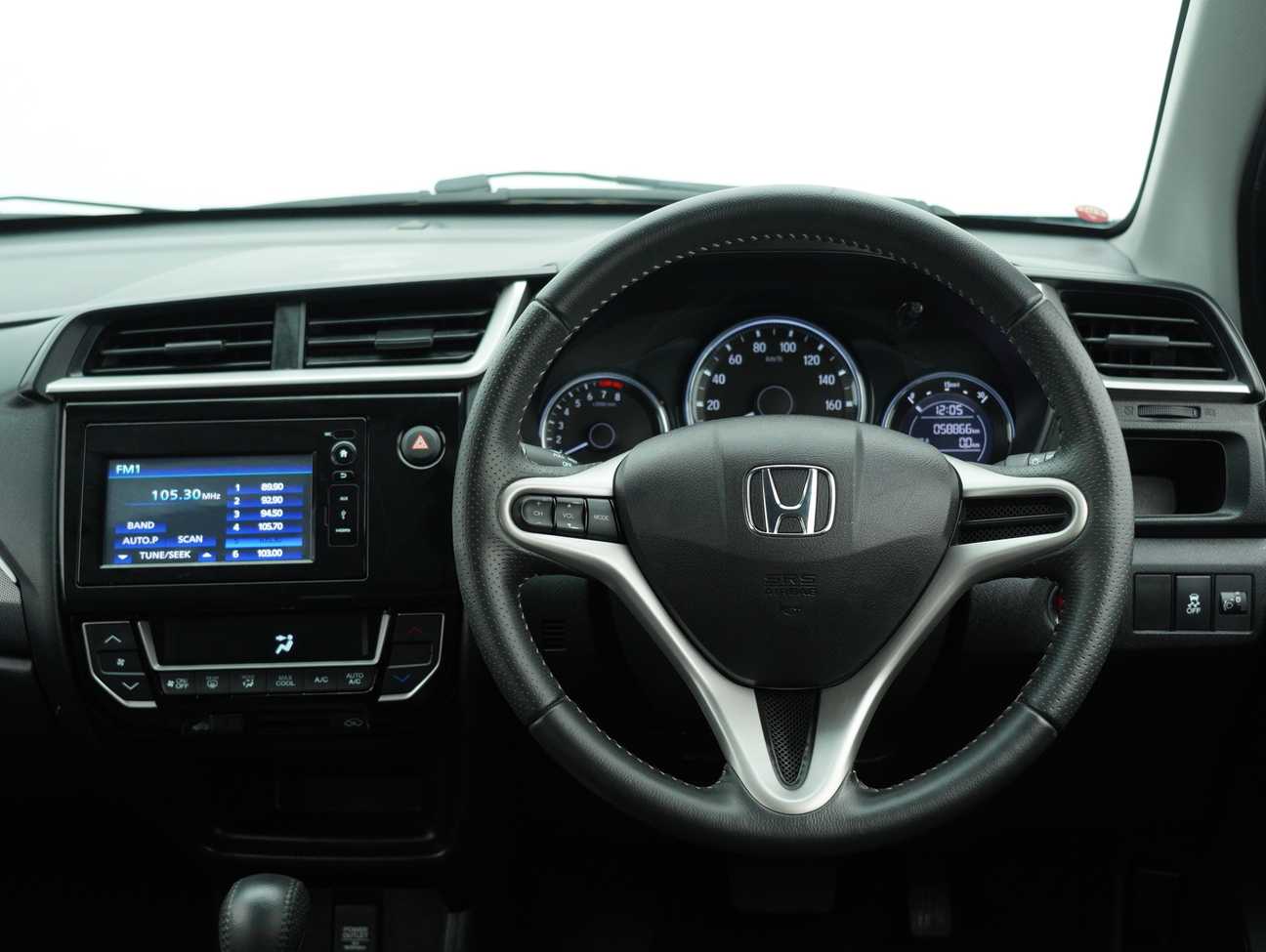 used 2018 Honda BR-V V 1.5