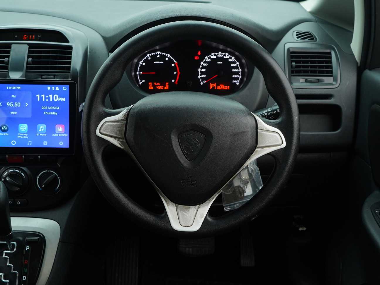 terpakai 2015 Proton Exora Executive 1.6