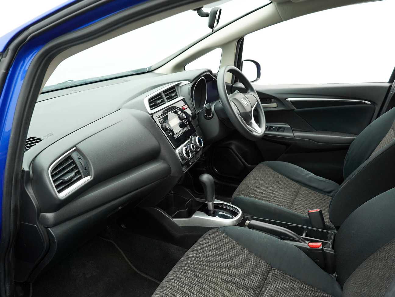 used 2015 Honda Jazz E 1.5