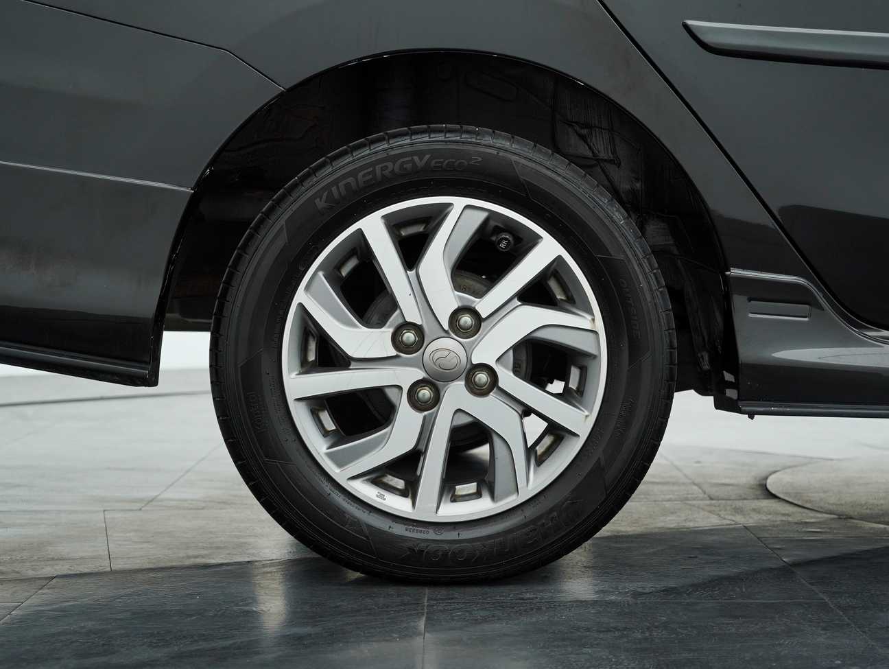 terpakai 2017 Perodua Bezza Advance 1.3