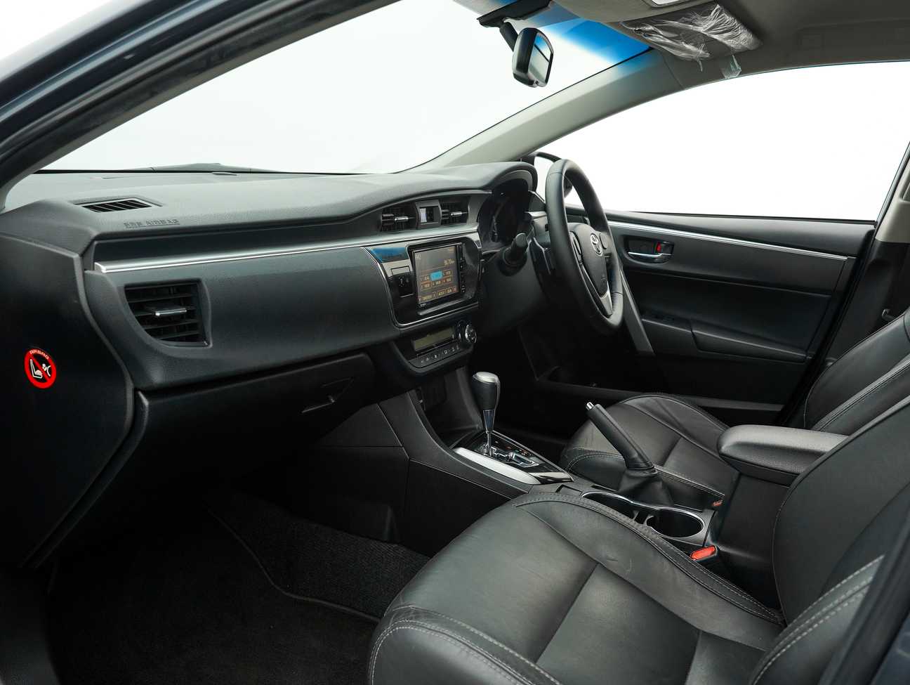 used 2014 Toyota Corolla Altis V 2.0