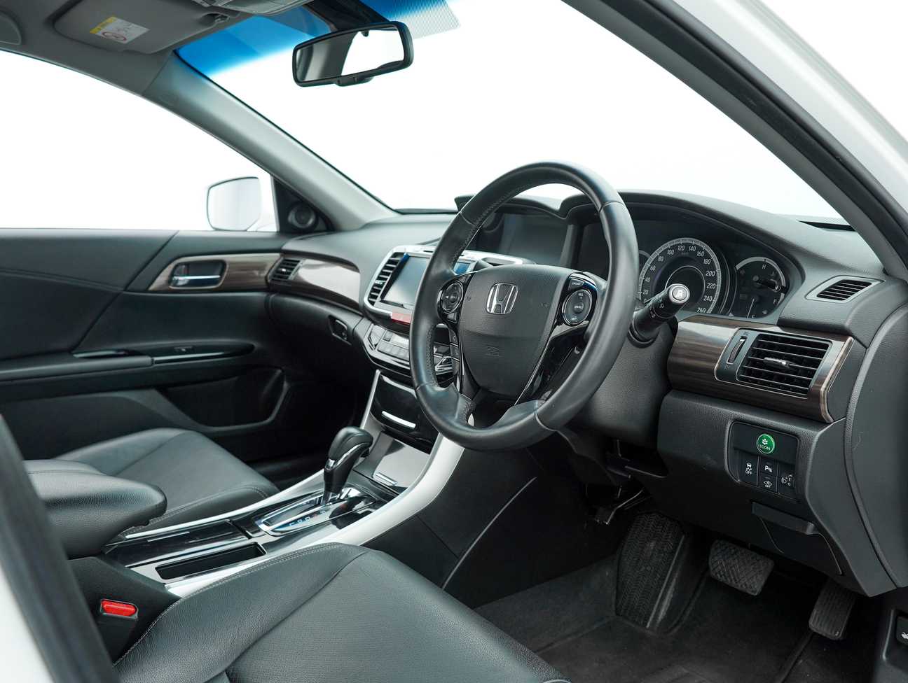 terpakai 2016 Honda Accord VTi-L 2.0