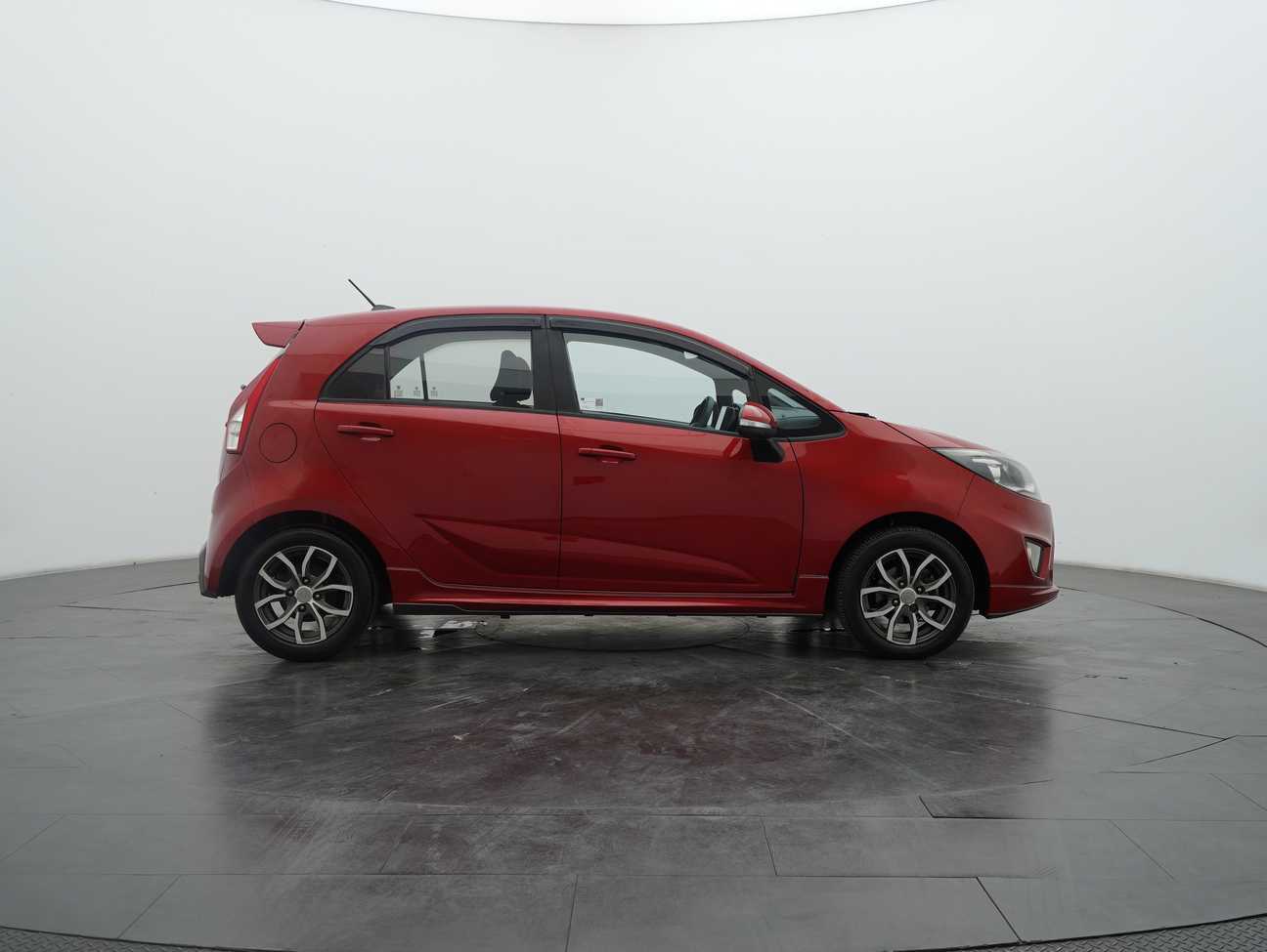 terpakai 2015 Proton Iriz Premium 1.6
