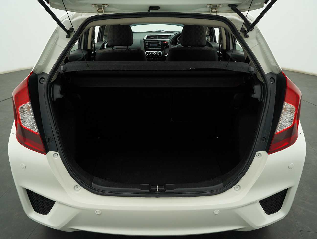 used 2015 Honda Jazz E 1.5