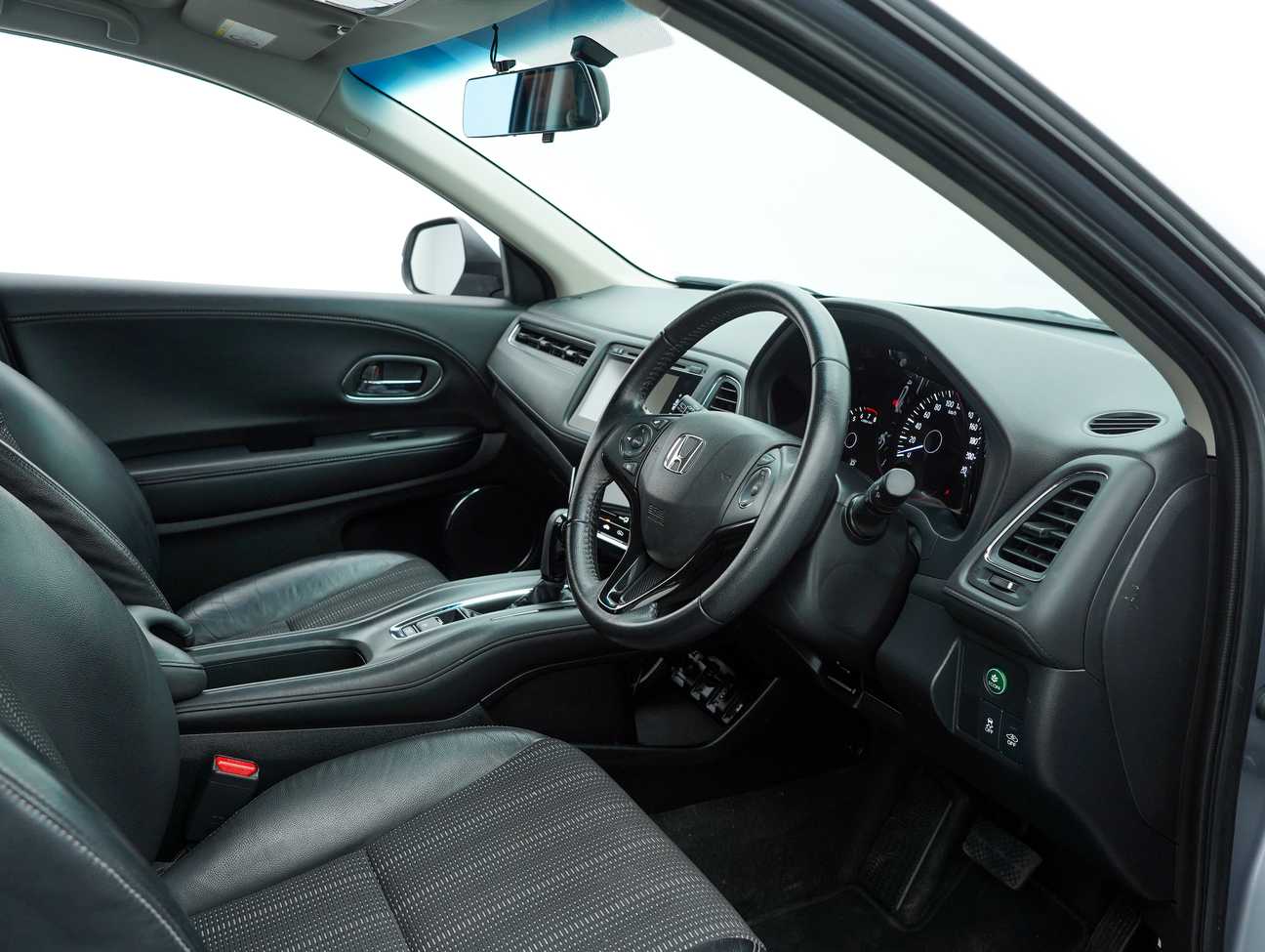 used 2017 Honda HR-V V 1.8