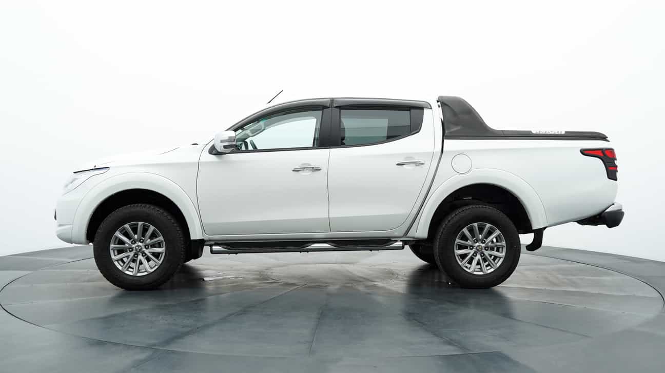 used 2015 Mitsubishi TRITON VGT HS 4WD DC 2.5