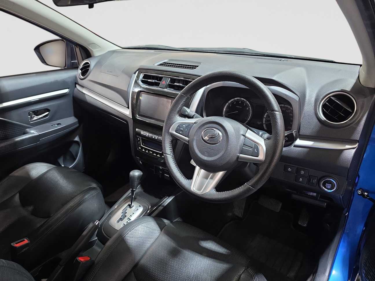 terpakai 2023 Perodua Aruz AV 1.5