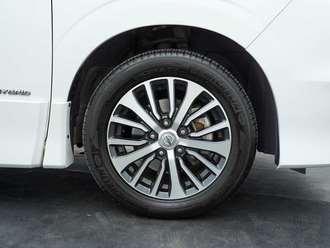 used 2019 Nissan Serena S-Hybrid High-Way Star Premium 2.0