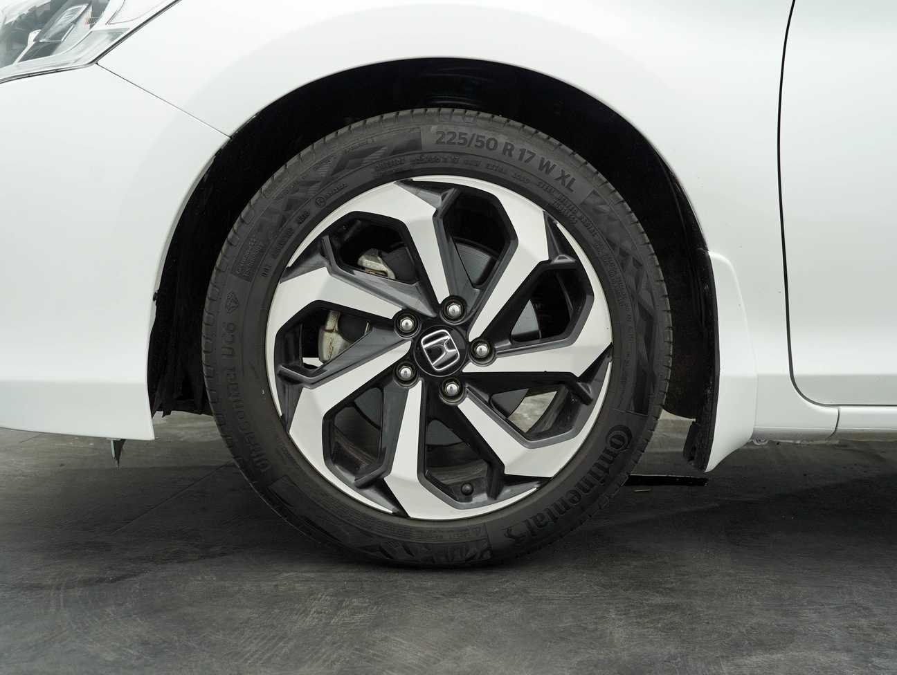 terpakai 2016 Honda ACCORD VTI-L 2.0
