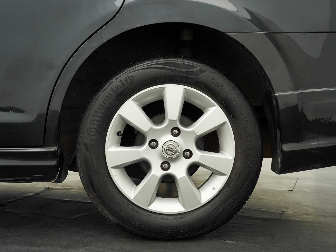 used 2009 Nissan Latio ST-L Sport 1.6