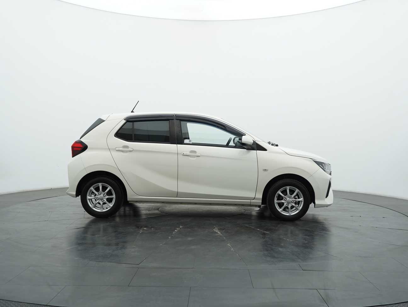 terpakai 2023 Perodua AXIA X 1.0