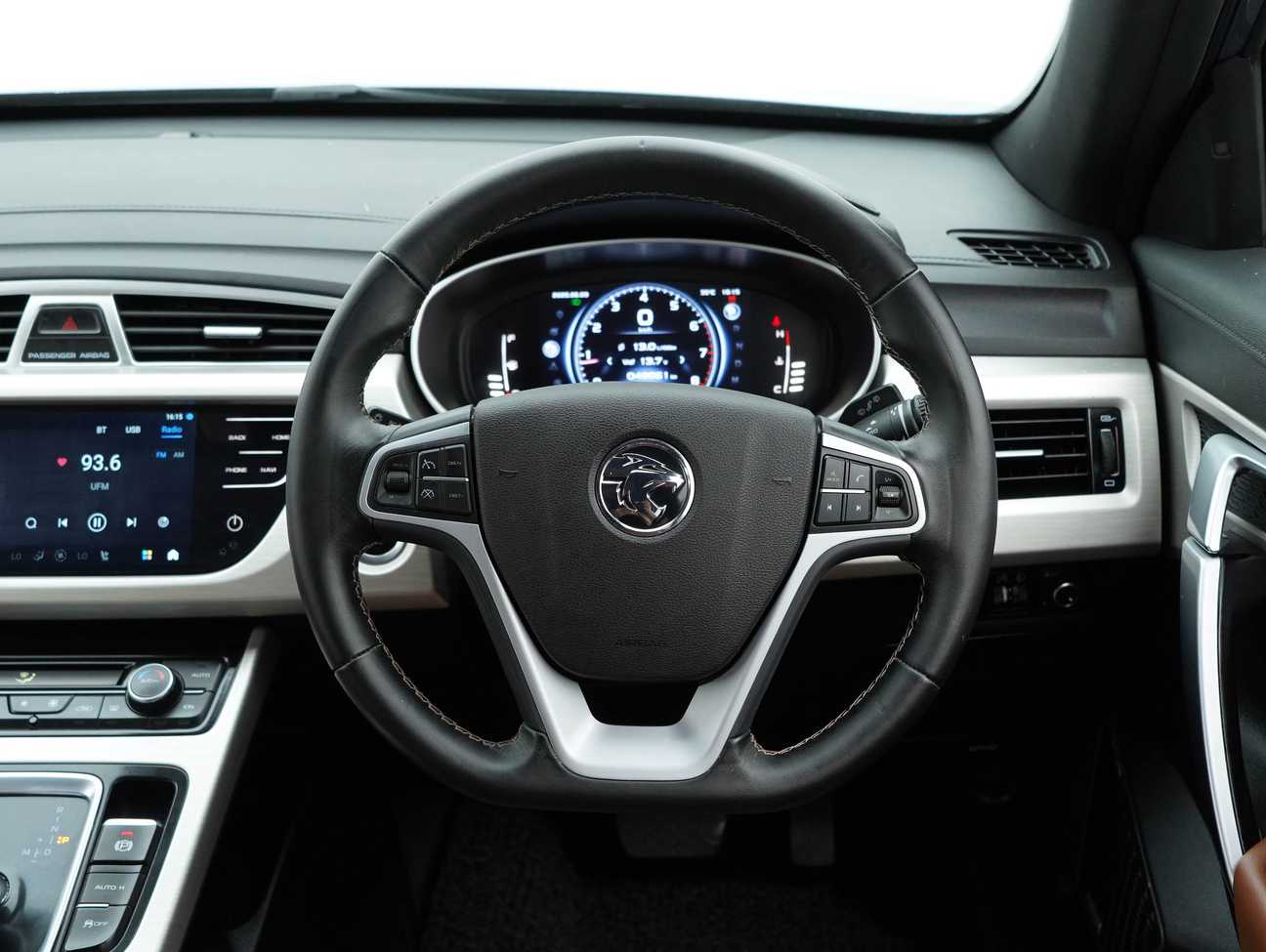used 2022 Proton X70 Premium 1.8