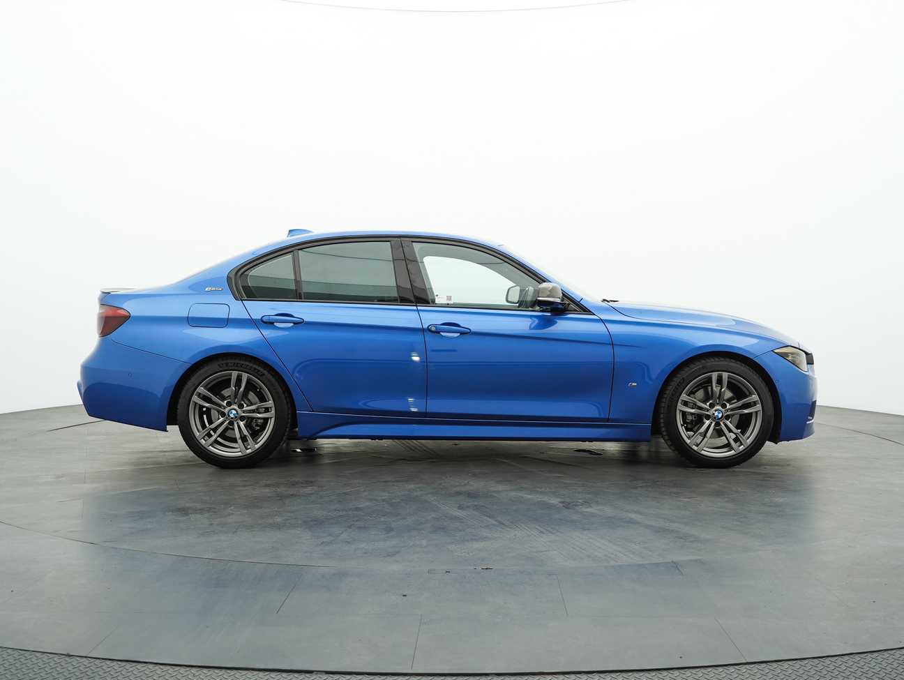 terpakai 2017 BMW 3 30E M SPORT 2.0