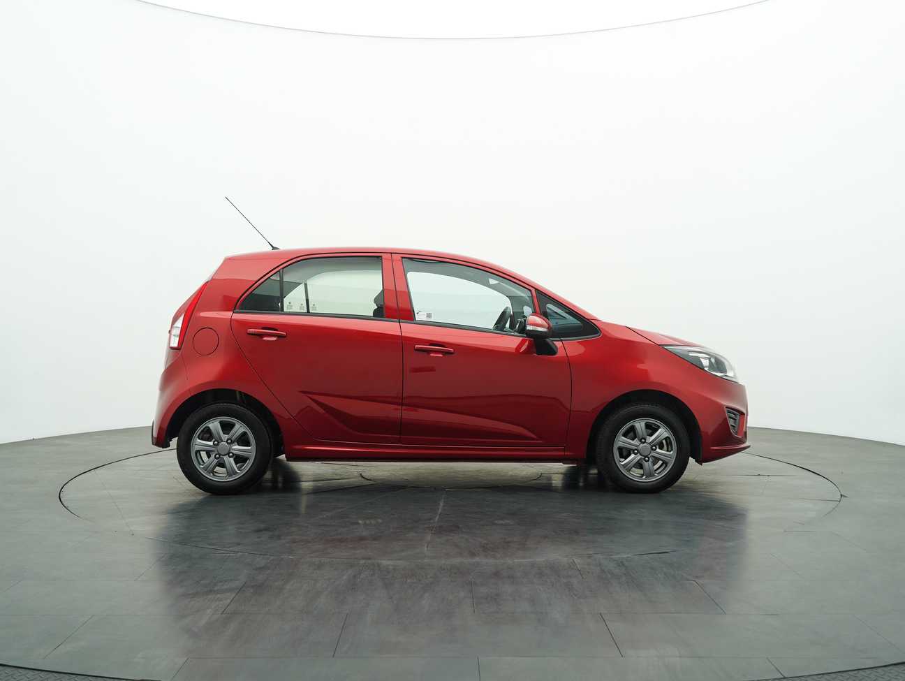 used 2018 Proton Iriz Standard 1.3