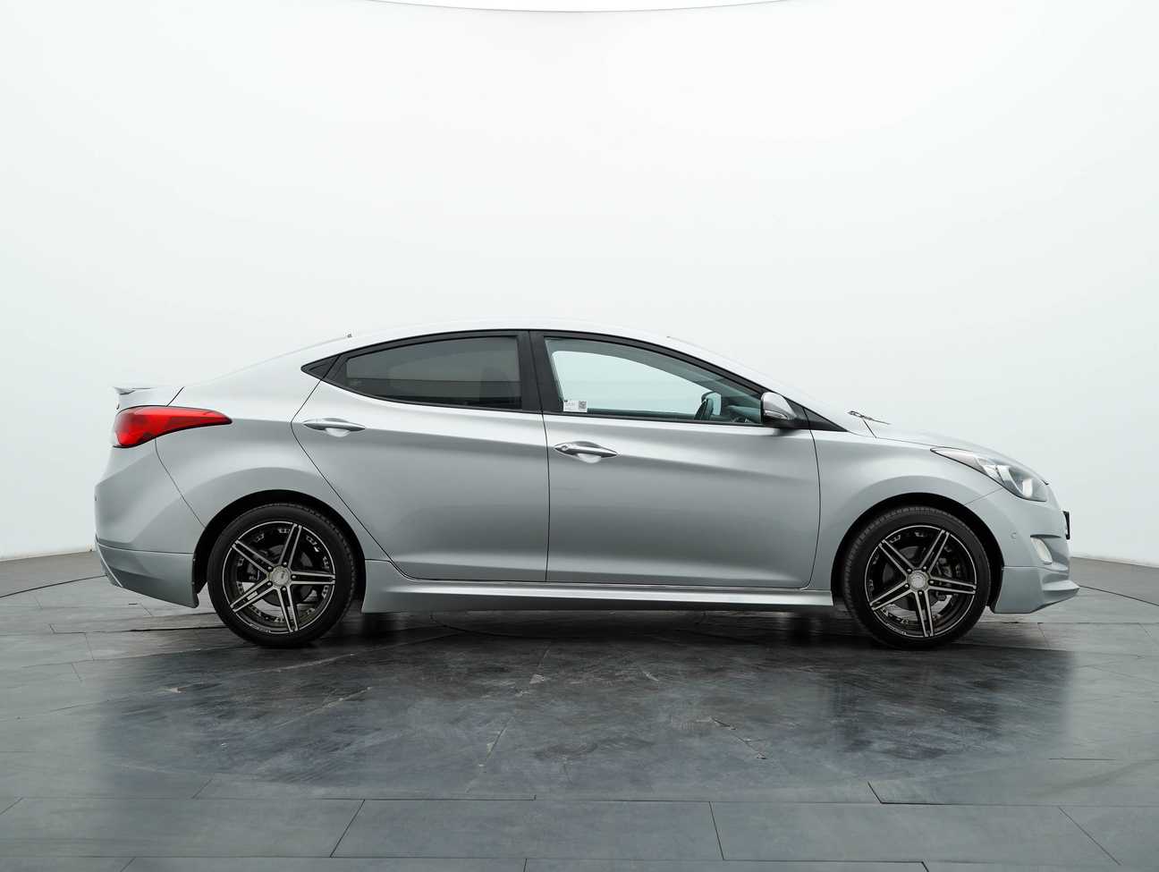 used 2013 Inokom Elantra Premium 1.8