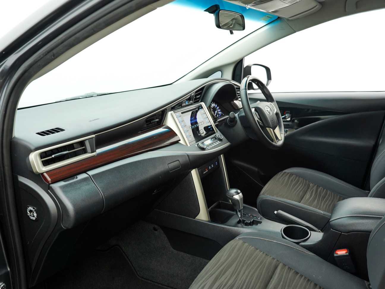 used 2017 Toyota Innova G 2.0