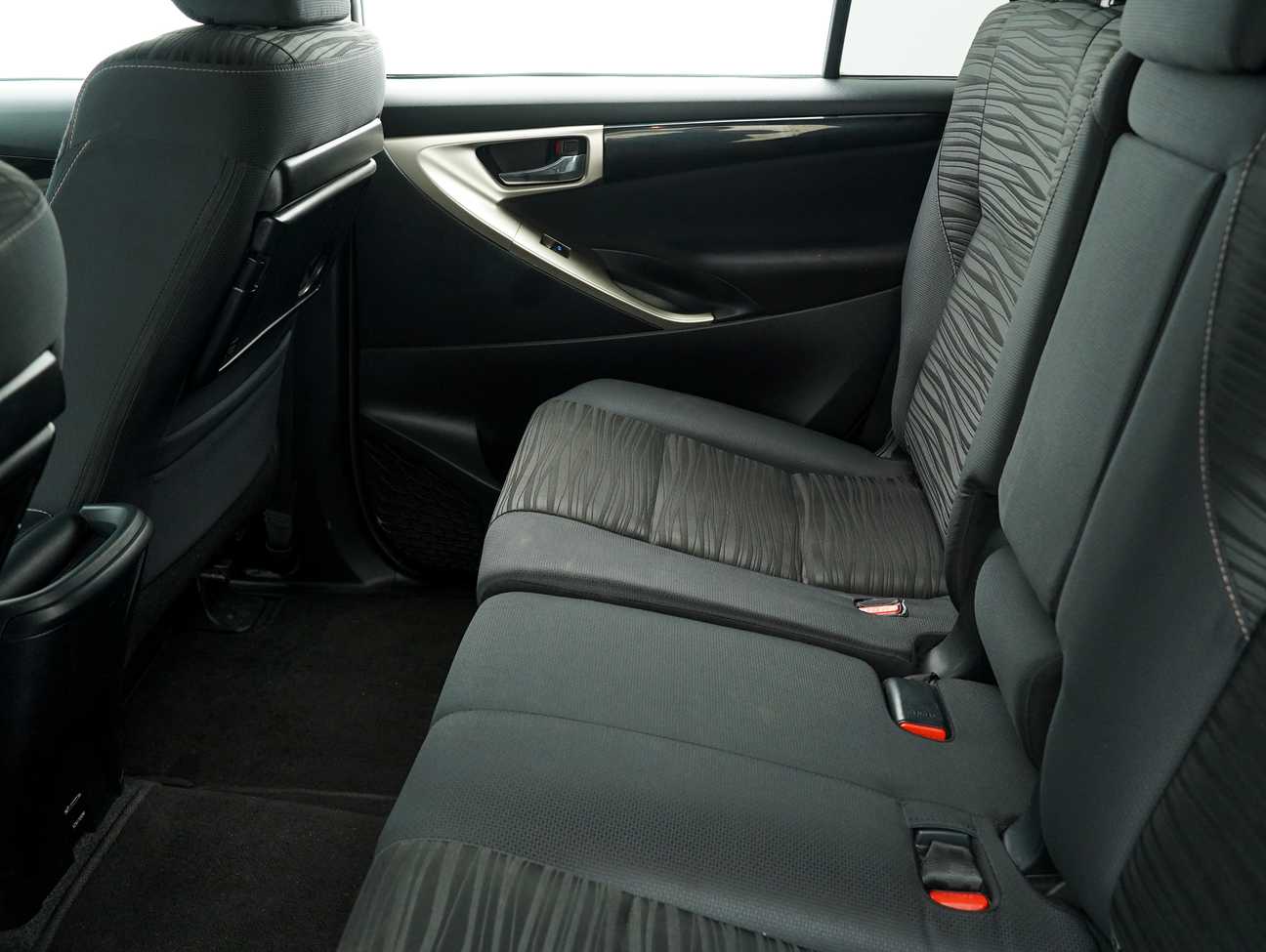 used 2017 Toyota Innova G 2.0