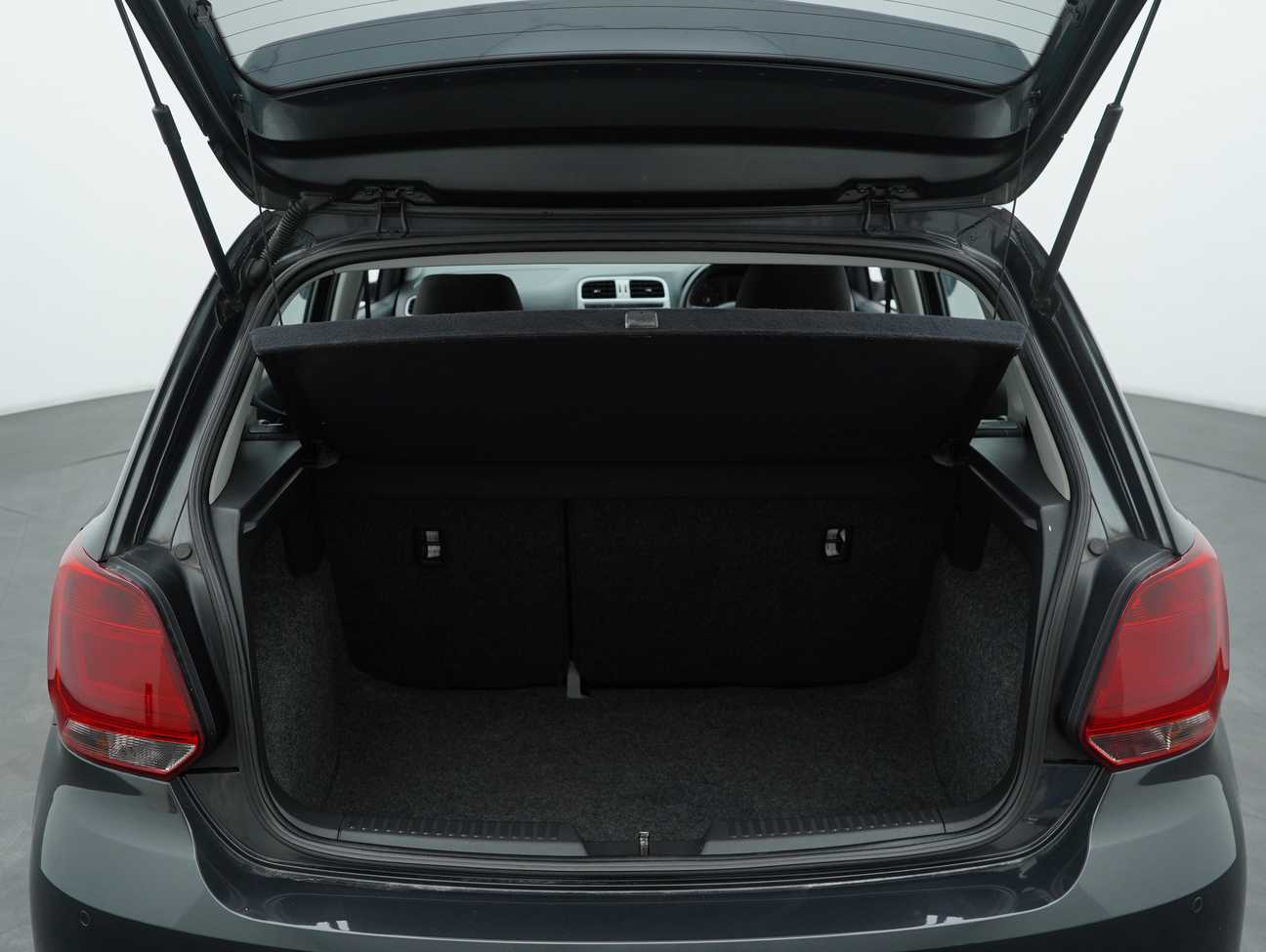 terpakai 2018 Volkswagen Polo Comfortline 1.6