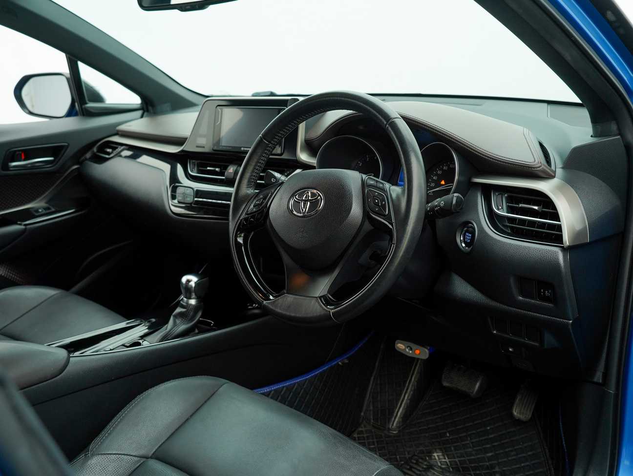 used 2018 Toyota C-HR  1.8
