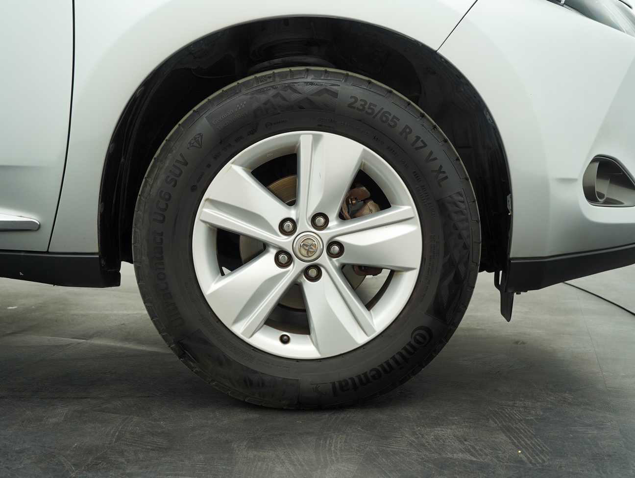 used 2015 Toyota HARRIER DBA-ZSU60W 2.0