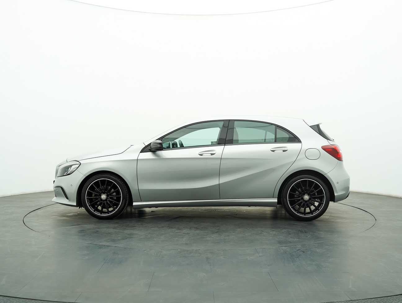 used 2015 Mercedes-Benz A180 Urban Line 1.6