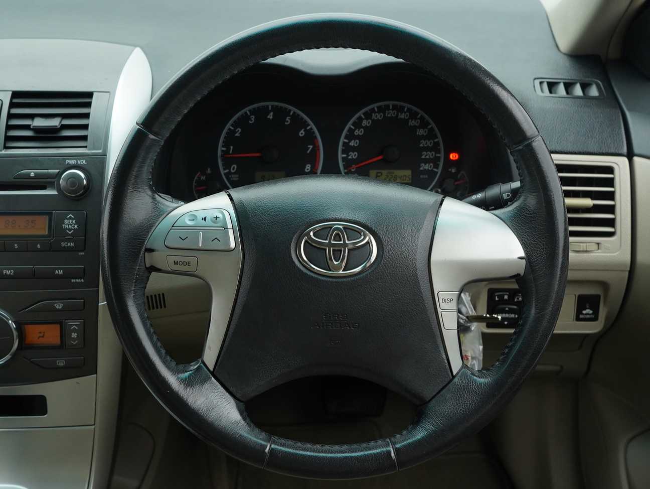used 2012 Toyota Corolla Altis E 1.8