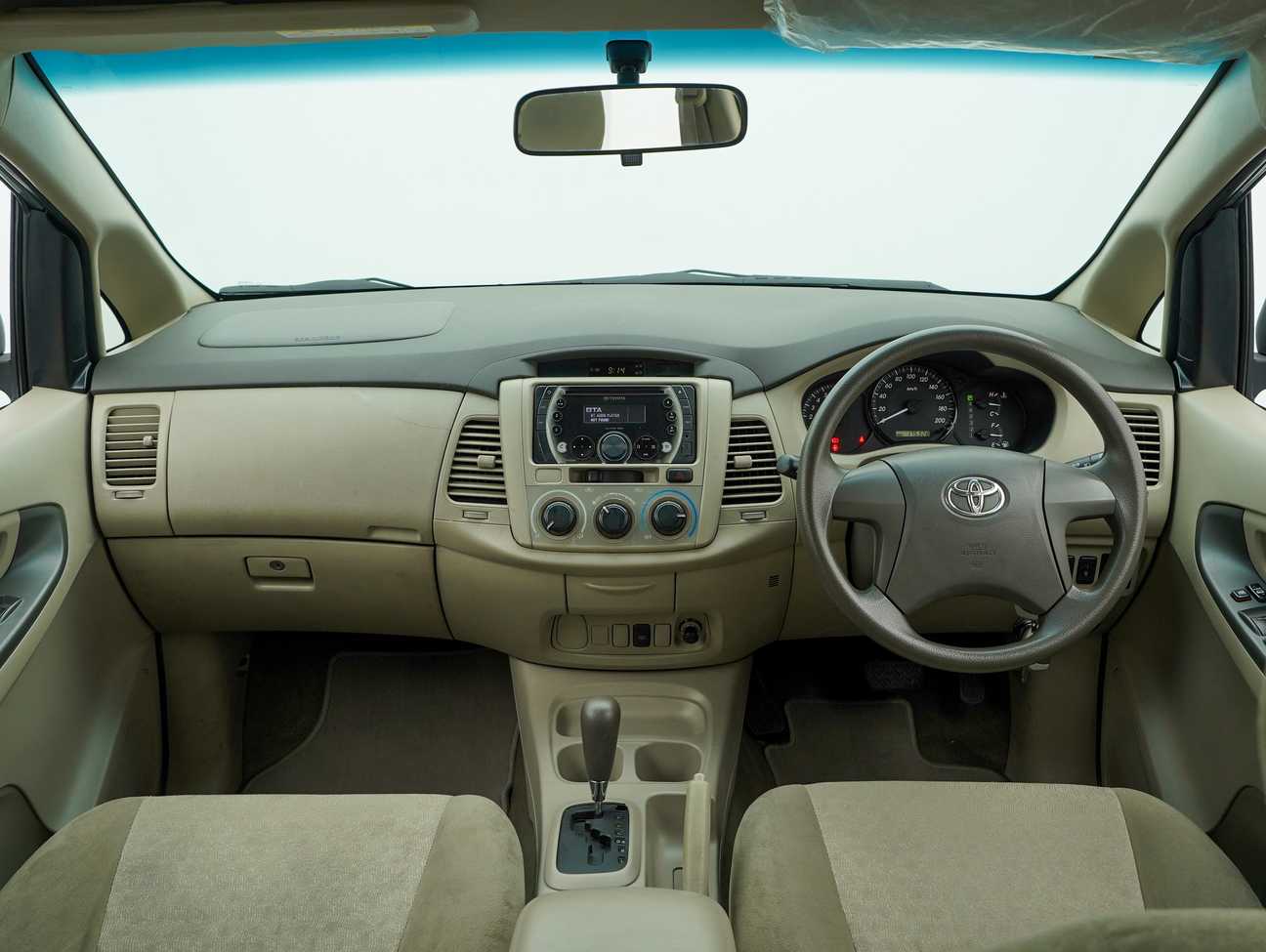 used 2013 Toyota Innova E 2.0