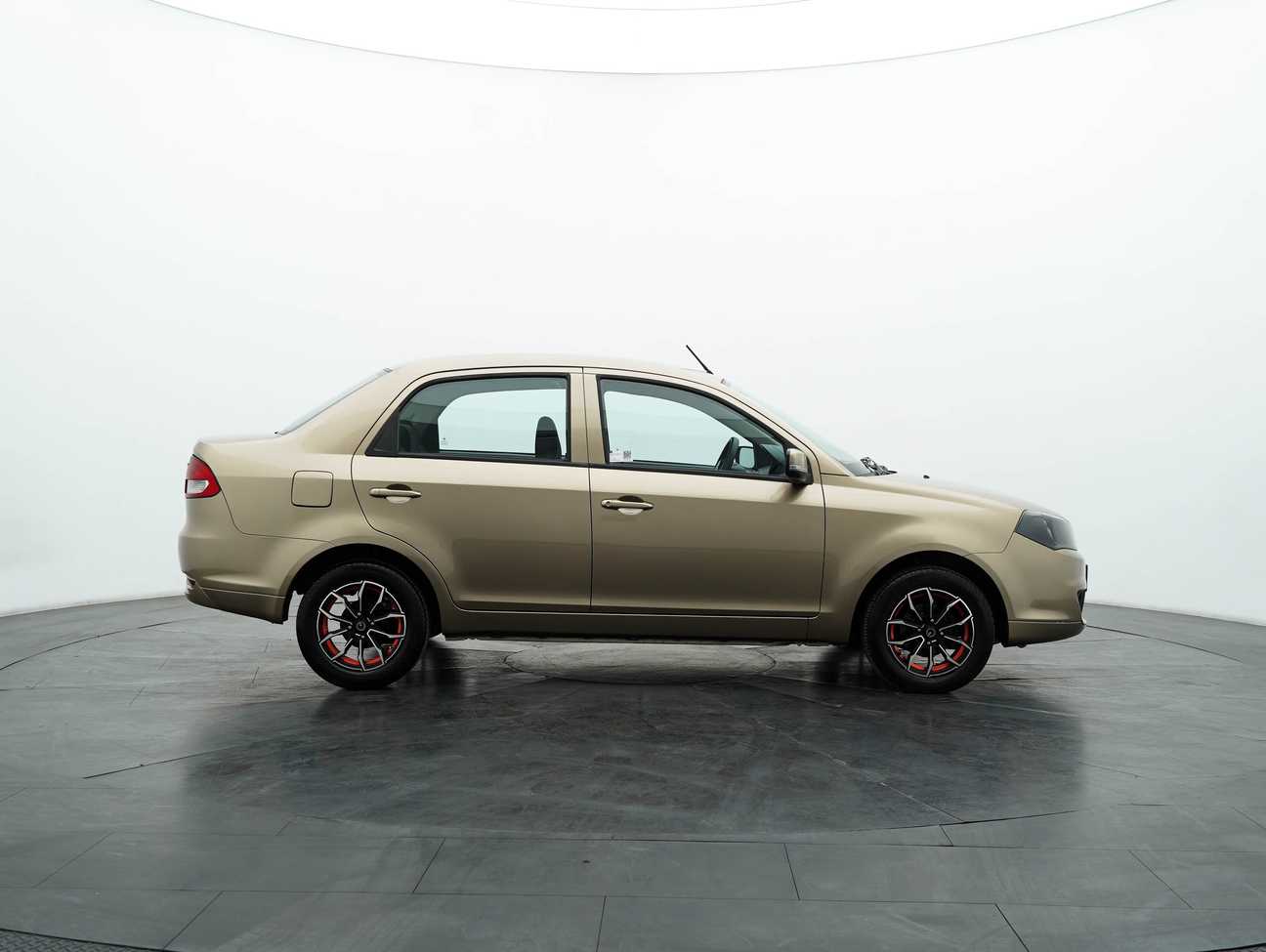 used 2015 Proton Saga SV 1.3