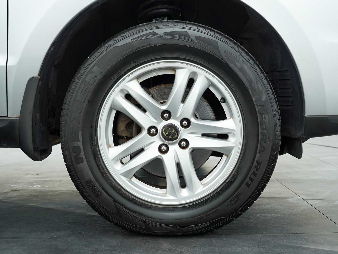 terpakai 2011 Inokom Santa Fe Premium 2.4