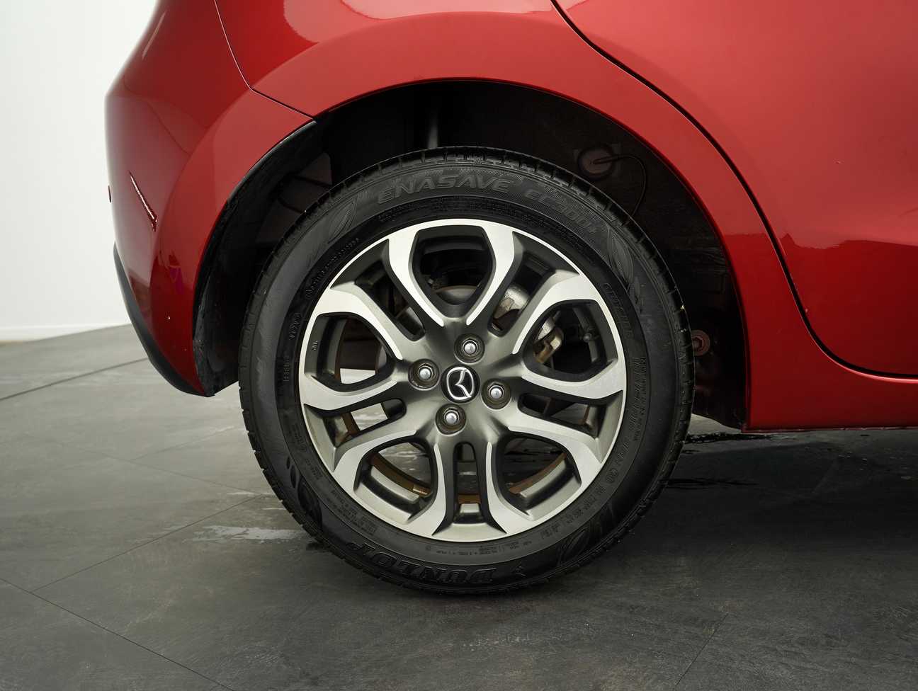 terpakai 2015 Mazda 2 SKYACTIV-G 1.5