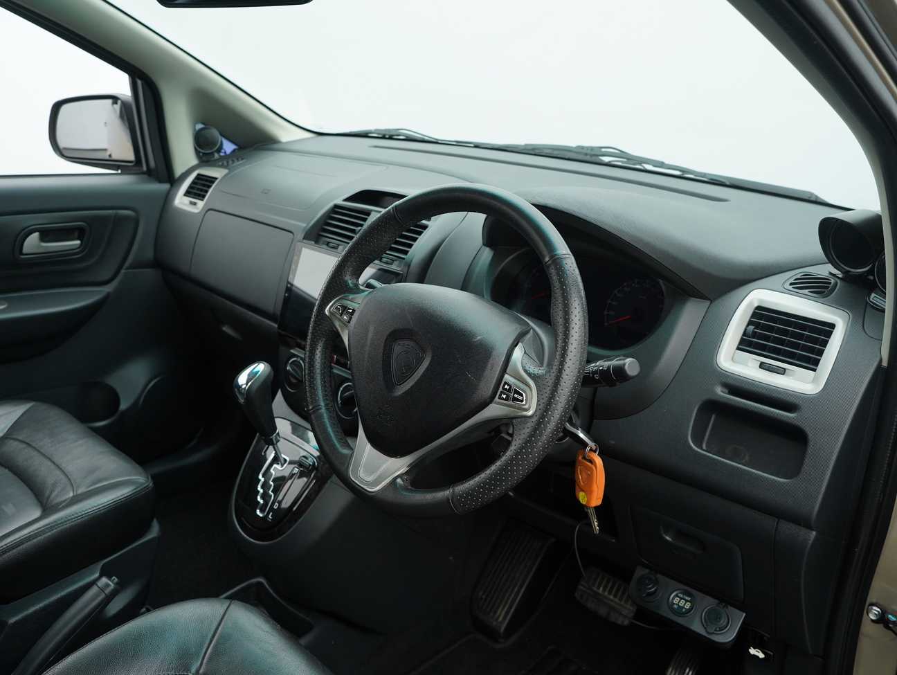 terpakai 2016 Proton Exora Premium 1.6