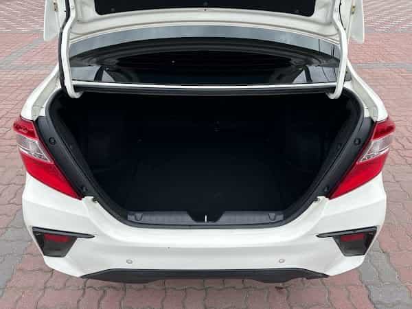 terpakai 2021 Perodua Bezza Advance 1.3