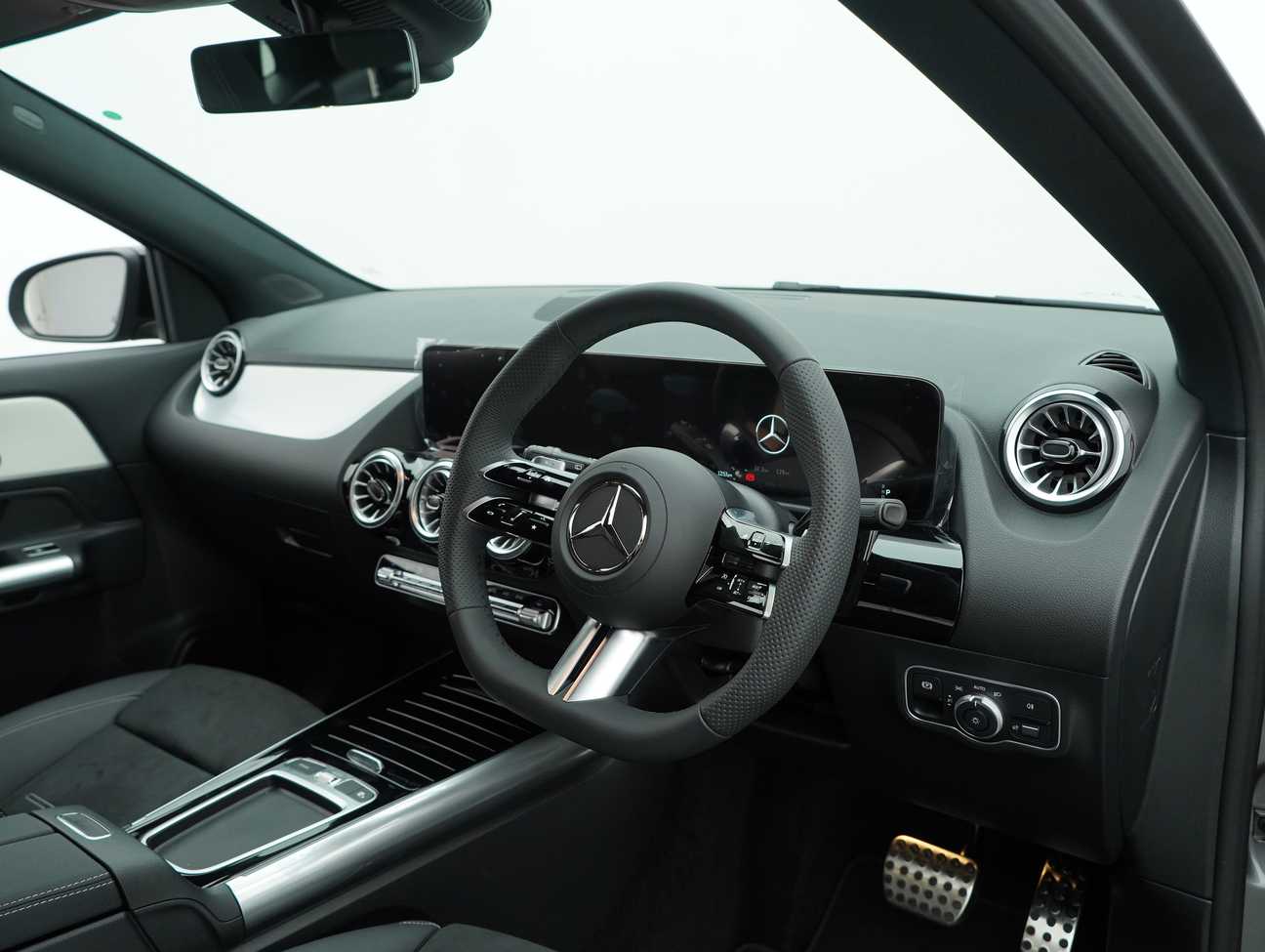 used 2026 Mercedes-Benz GLA200 AMG Line 1.3