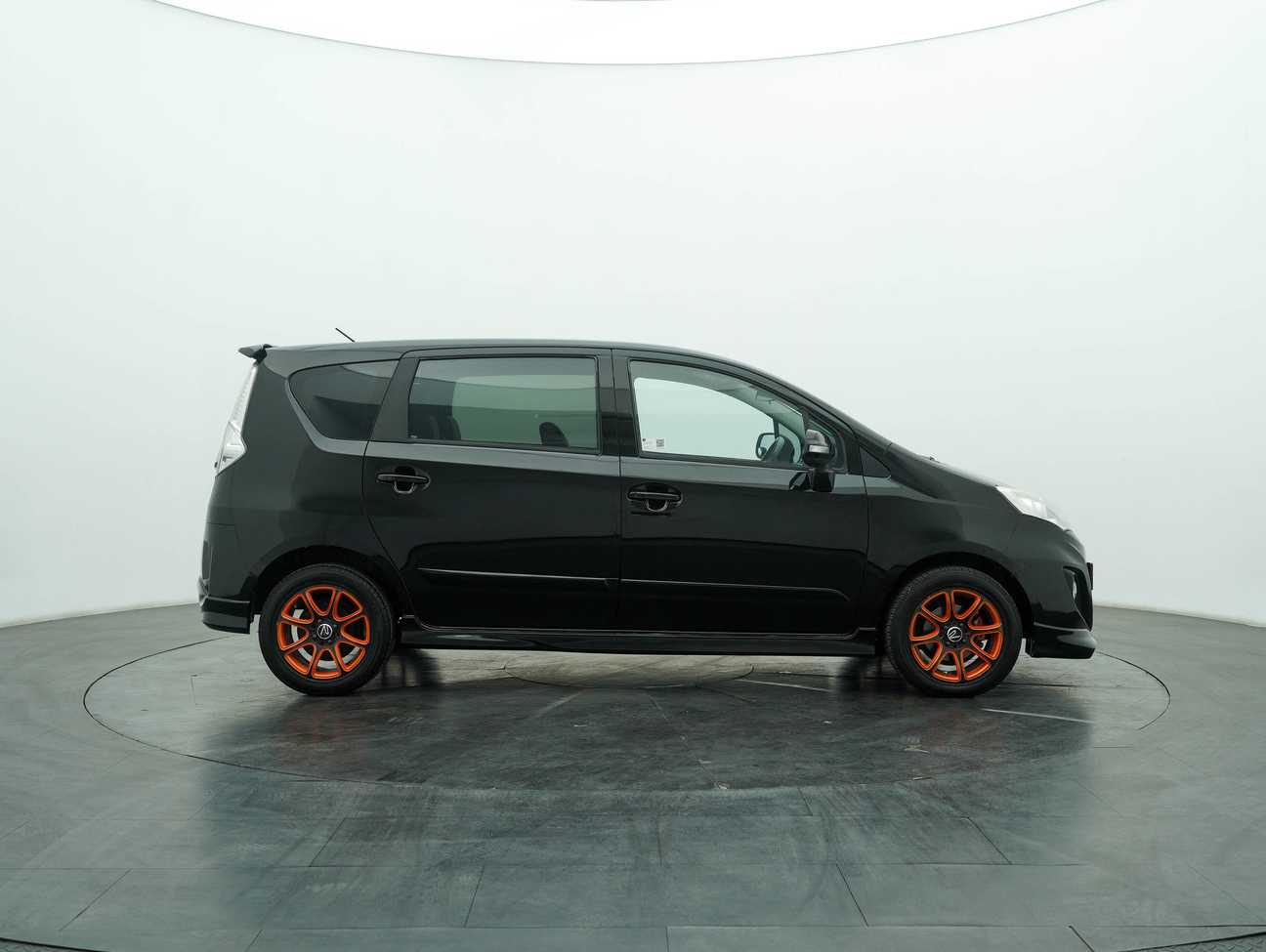 terpakai 2014 Perodua Alza Advance 1.5