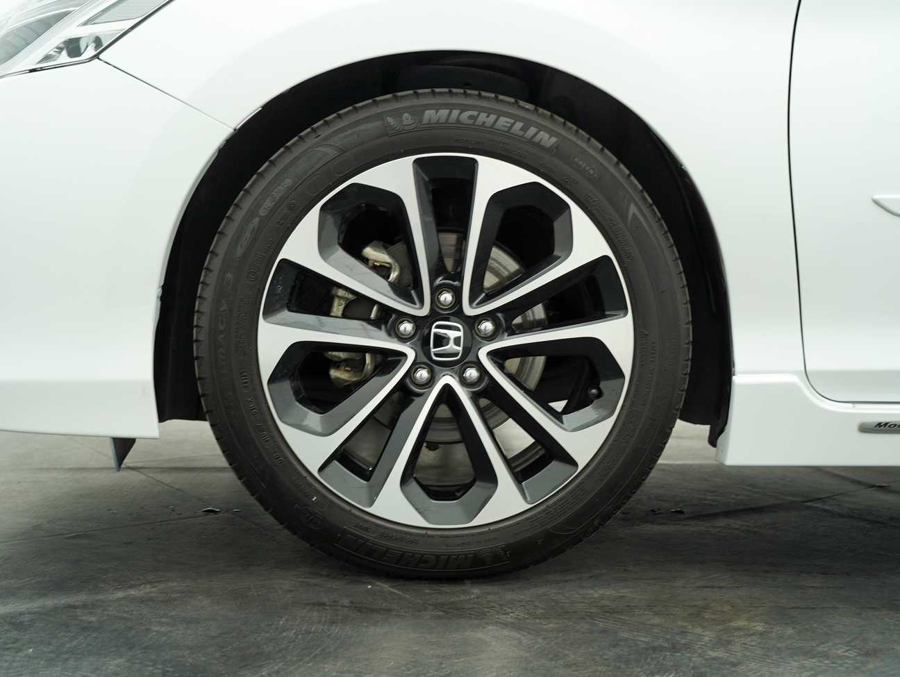 used 2018 Honda Accord VTi-L Advance 2.4