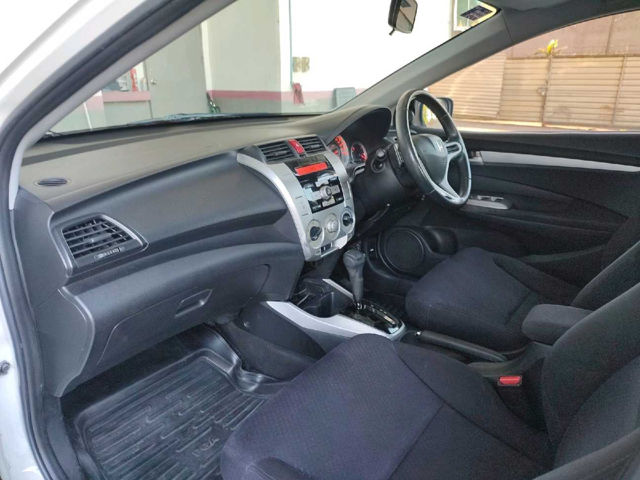 used 2010 Honda City E 1.5