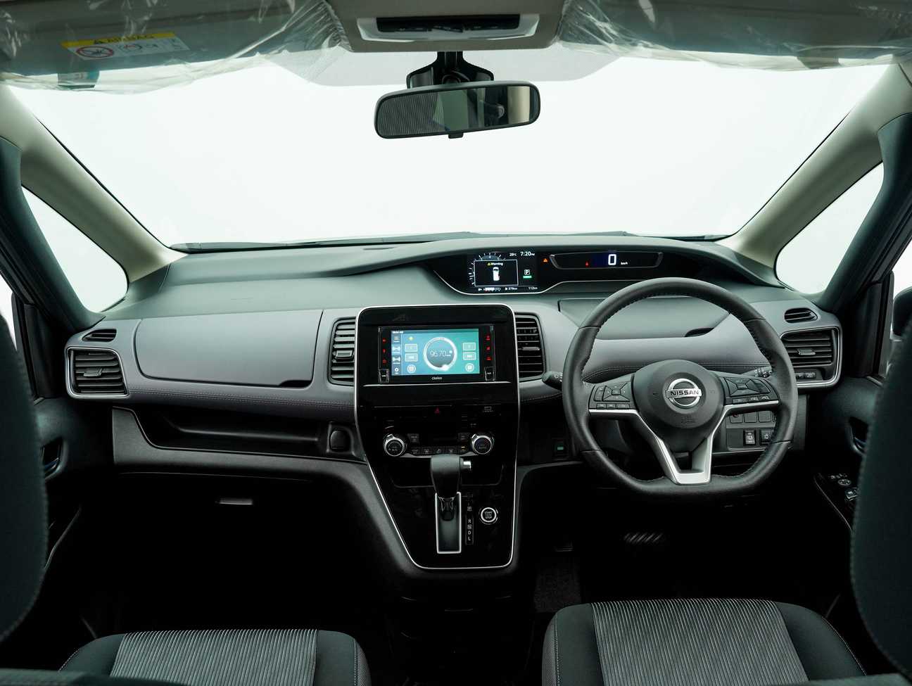 terpakai 2025 Nissan Serena S-Hybrid High-Way Star 2.0