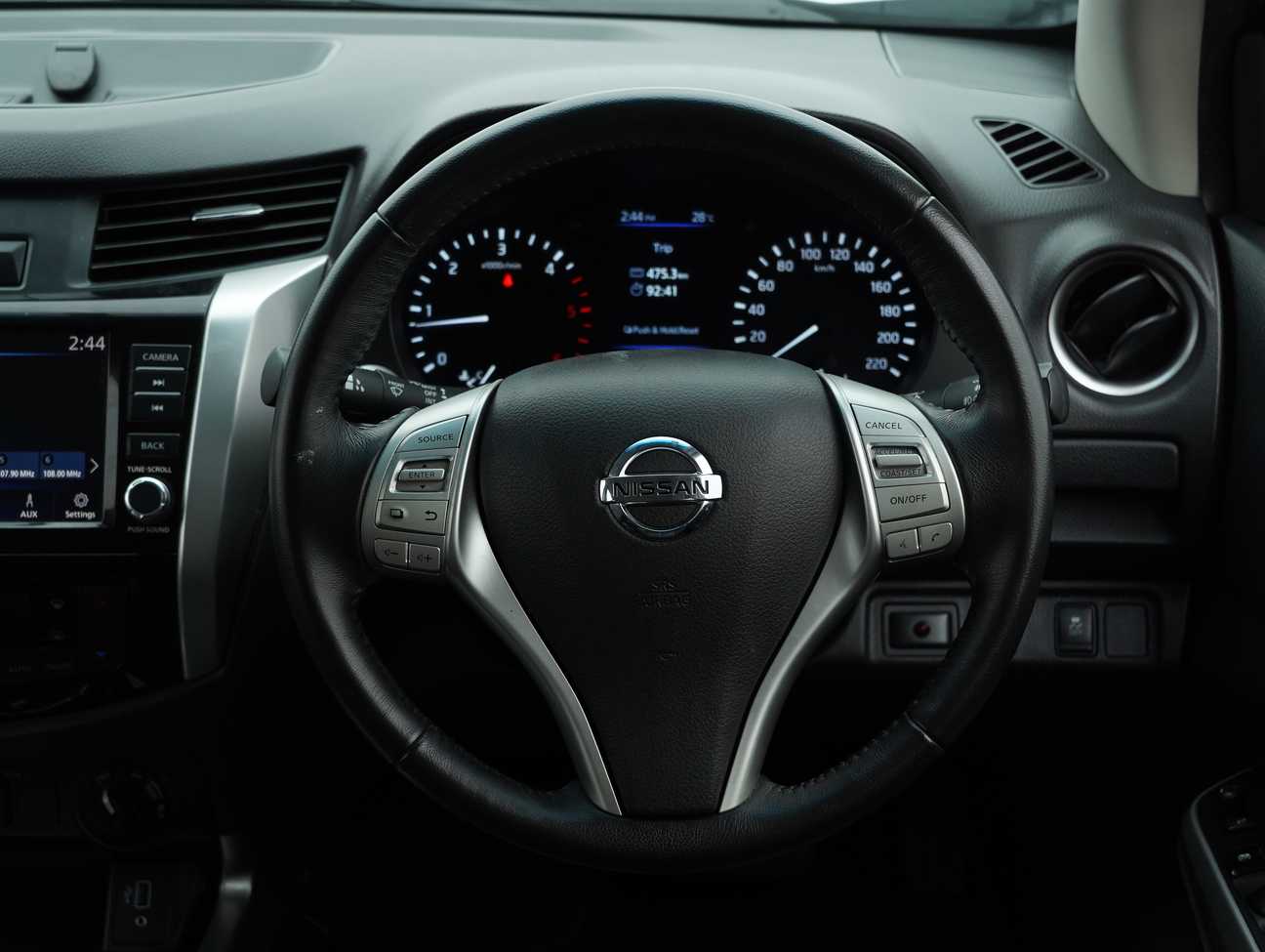 used 2019 Nissan Navara NP300 VL Dual Cab 2.5