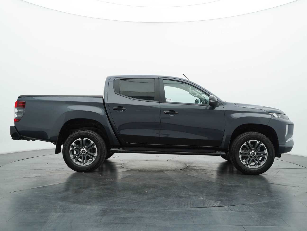used 2023 Mitsubishi Triton VGT Dual Cab 4X4 2.4