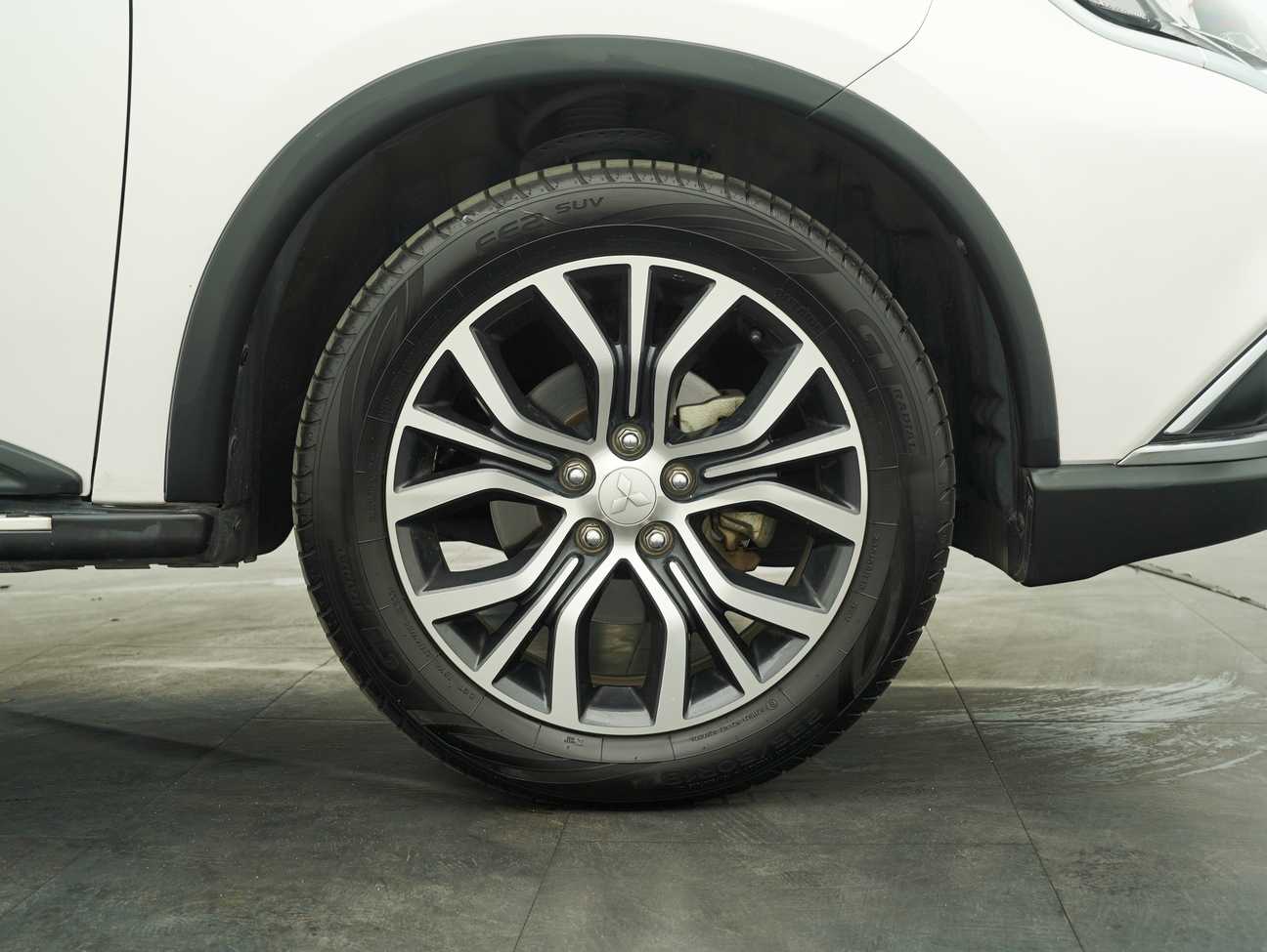 used 2019 Mitsubishi Outlander  2.0